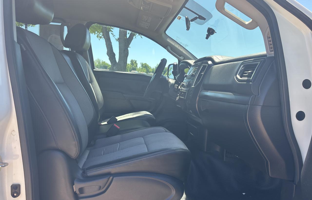 1N6AA1EJ7HN539154 NISSAN TITAN 2017
