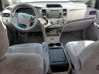 2011 Toyota Sienna Le იყიდება Farr West-ში, UT - Front End