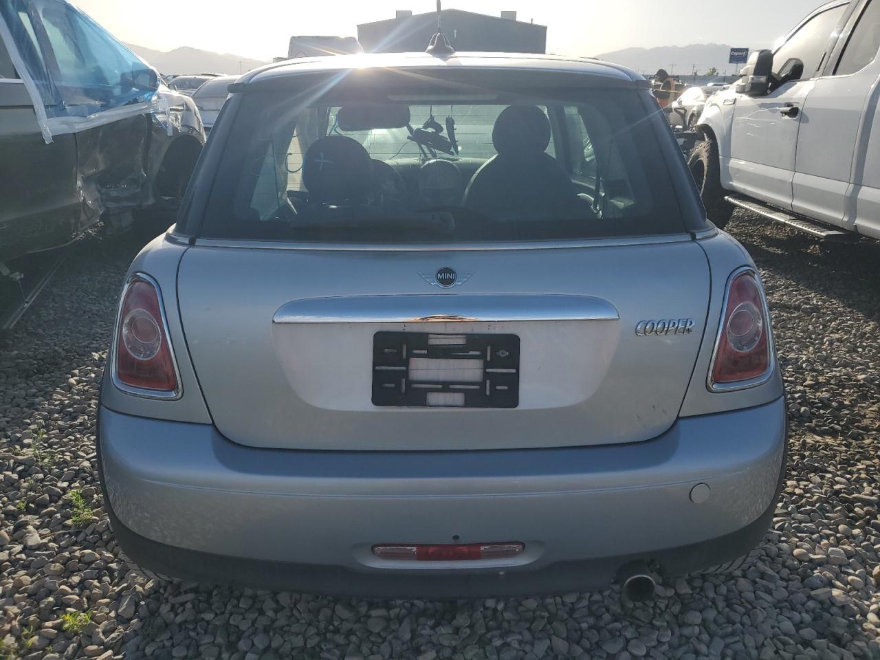 2011 Mini Cooper VIN: WMWSU3C52BT094502 Lot: 56579965