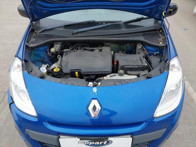 2011 RENAULT CLIO BIZU