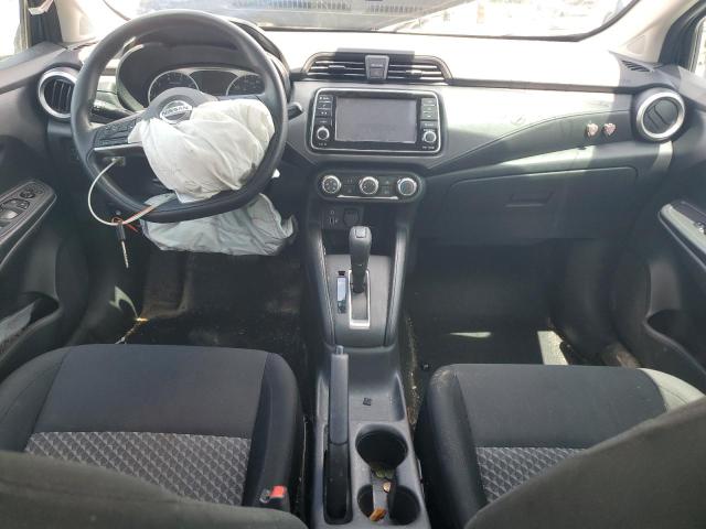  NISSAN VERSA 2022 Синий