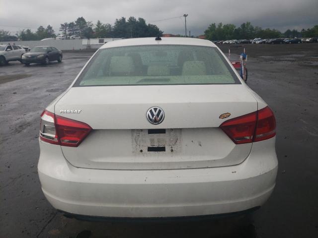  VOLKSWAGEN PASSAT 2013 White