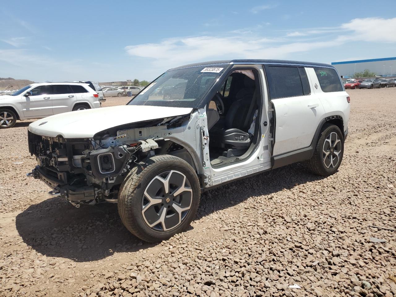 2024 Rivian R1S Adventure