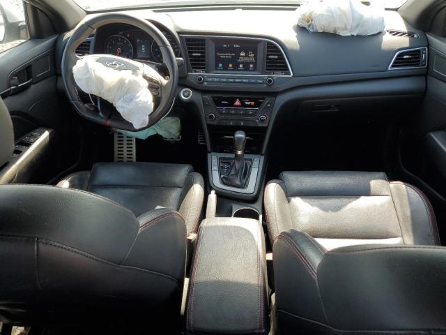  HYUNDAI ELANTRA 2018 Белы