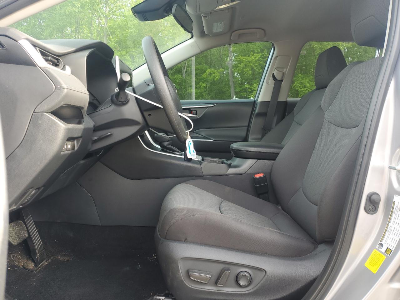 4T3RWRFV8RU153263 TOYOTA RAV4 2024