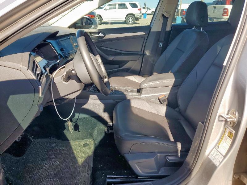  VOLKSWAGEN JETTA 2020 Серебристый