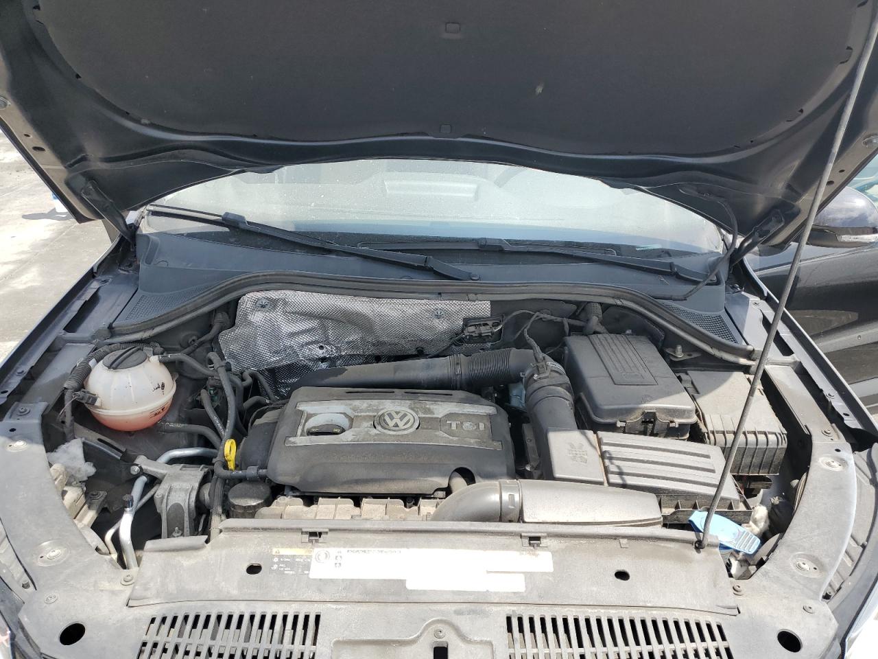 WVGAV7AX1HK012955 VOLKSWAGEN TIGUAN 2017