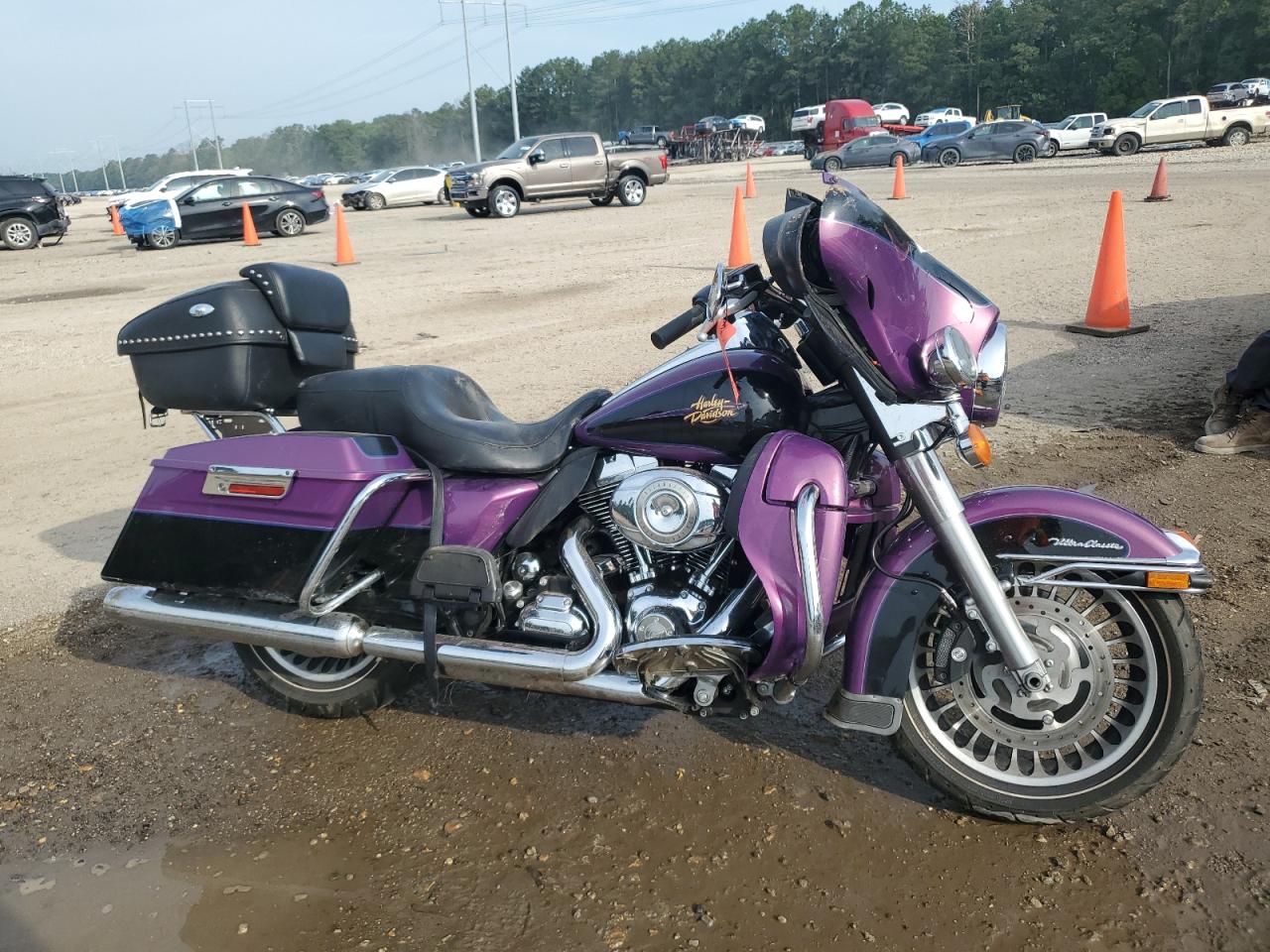 2011 Harley-Davidson Flhtcu на продаже в Greenwell Springs, LA - Front End