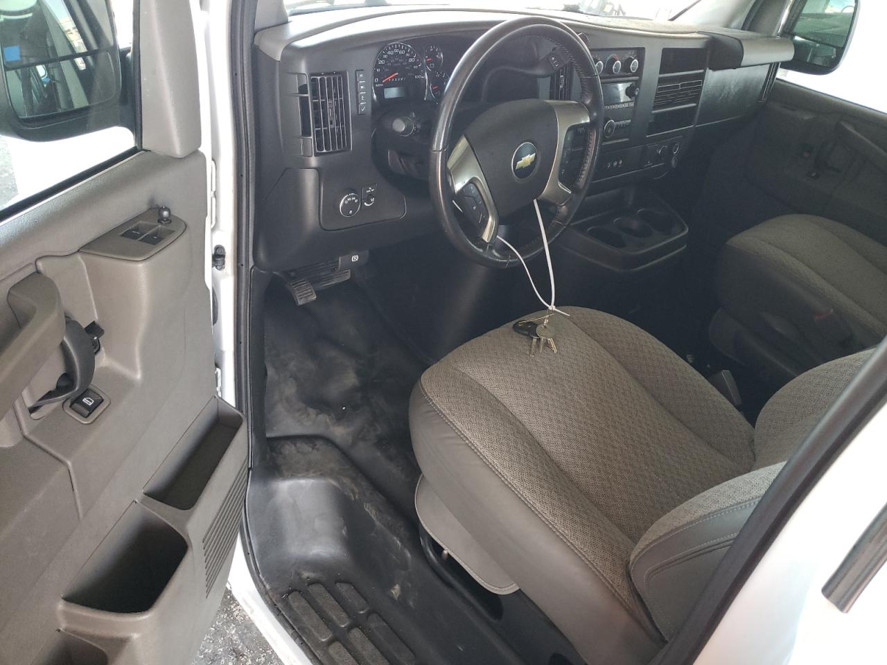 1GCWGAFP4K1334755 CHEVROLET EXPRESS 2019