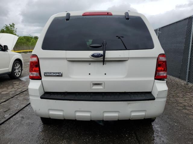 Паркетники FORD ESCAPE 2012 Белый