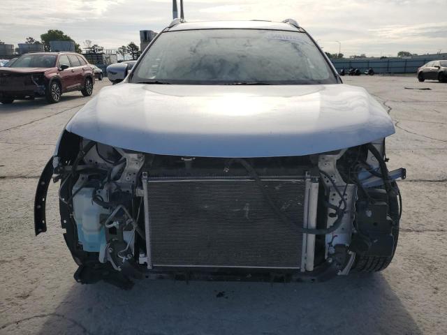 NISSAN ROGUE 2018 Silver