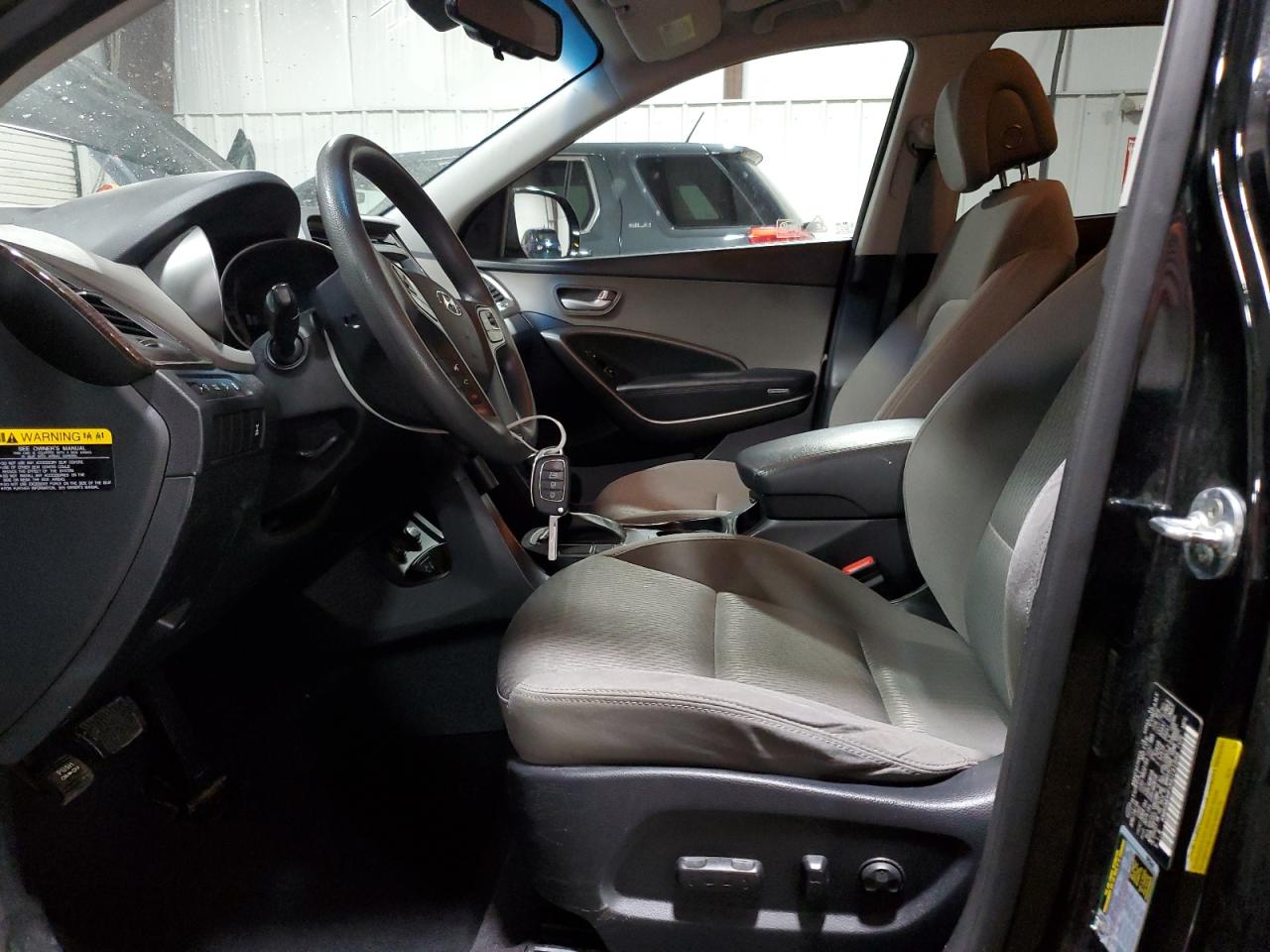 2017 Hyundai Santa Fe Se VIN: KM8SMDHF0HU191898 Lot: 56542675
