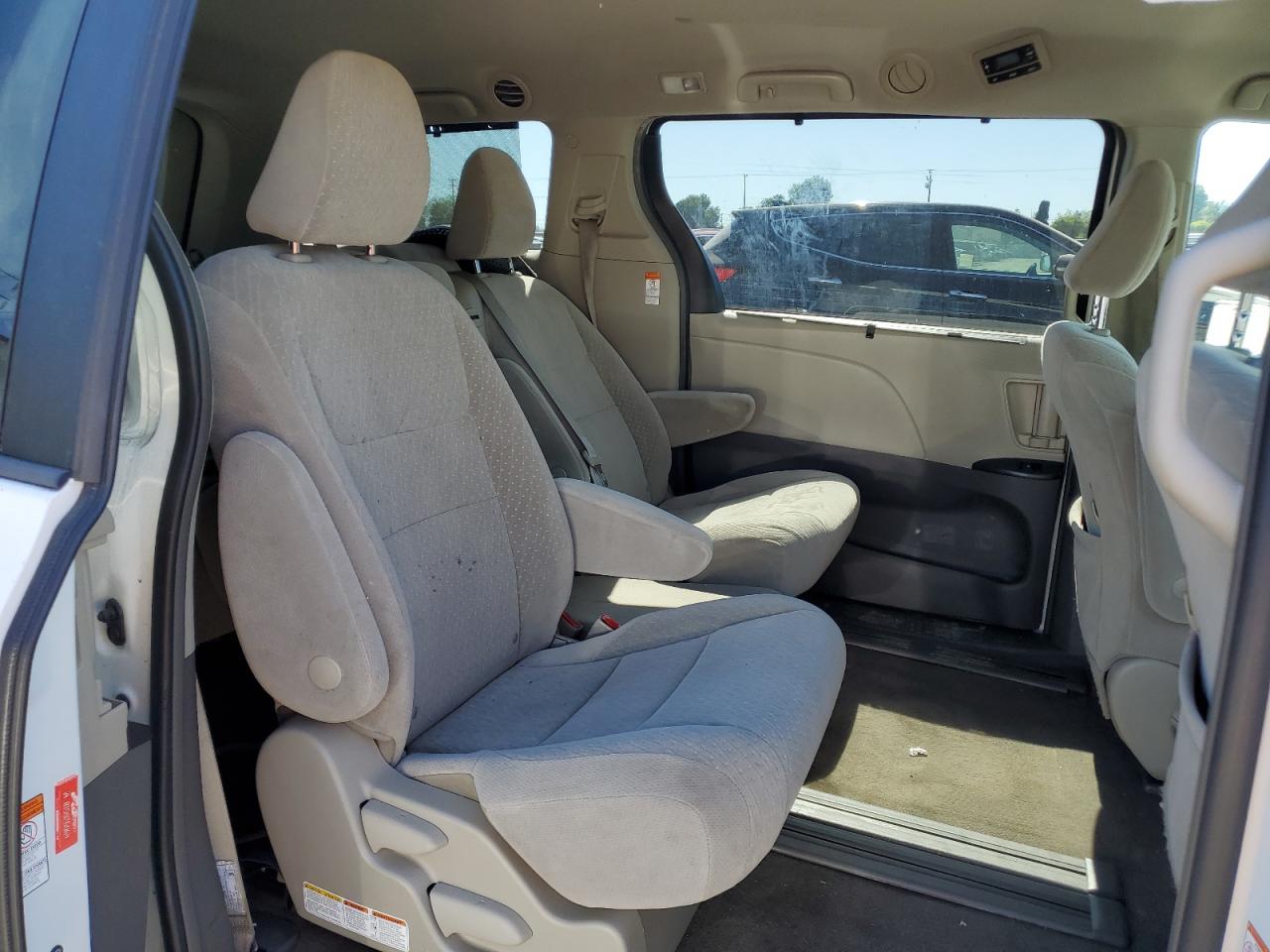 5TDKZ3DC8JS925810 TOYOTA All Models 2018