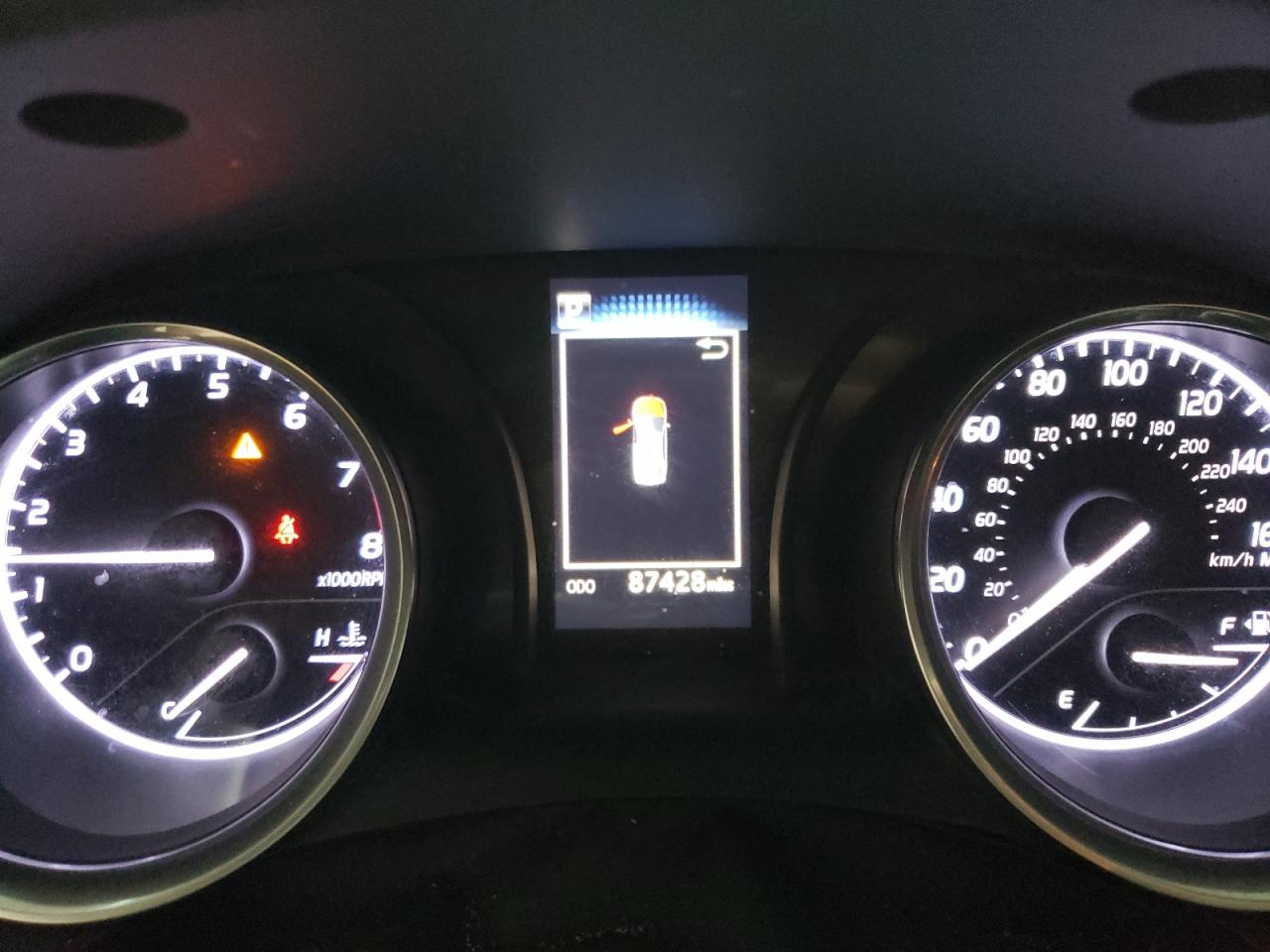 4T1B11HKXJU081662 TOYOTA CAMRY 2018