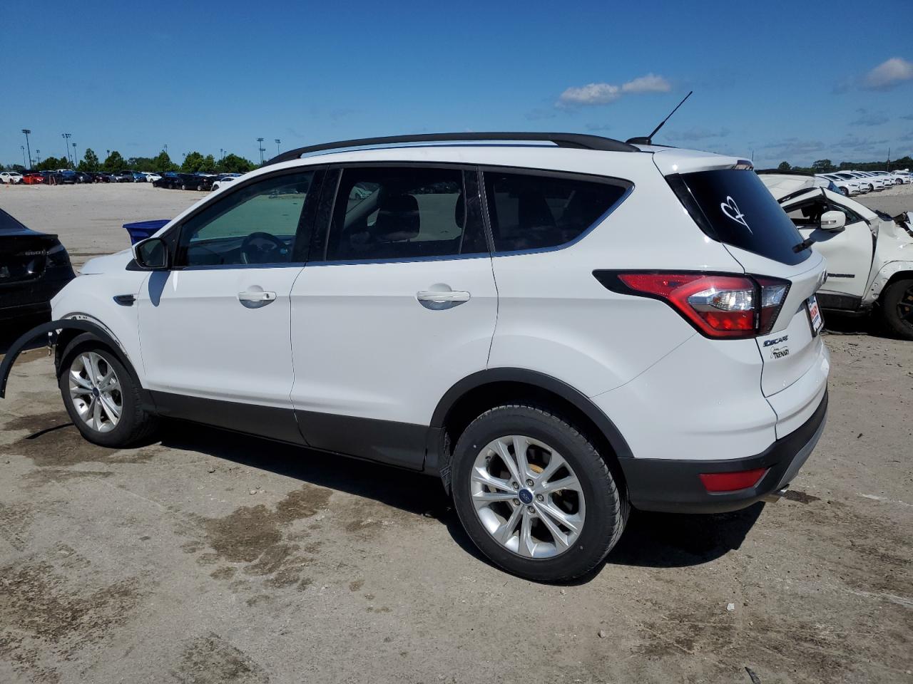 1FMCU0GD5HUD88689 FORD ESCAPE 2017