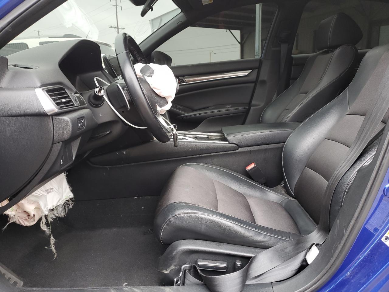 1HGCV2F30JA036974 HONDA ACCORD 2018