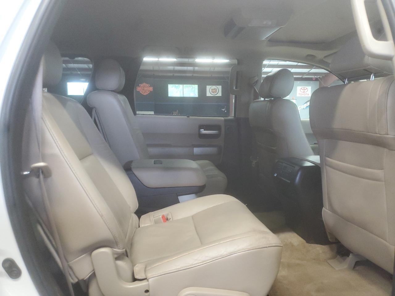 2008 Toyota Sequoia Platinum VIN: 5TDBY67A18S010449 Lot: 57283825