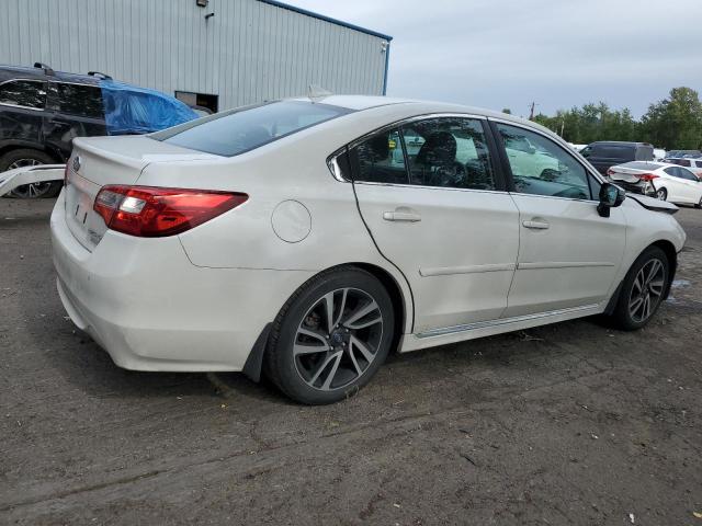  SUBARU LEGACY 2017 Белы
