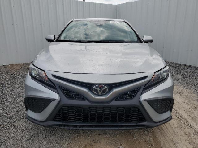 TOYOTA CAMRY 2023 Srebrny