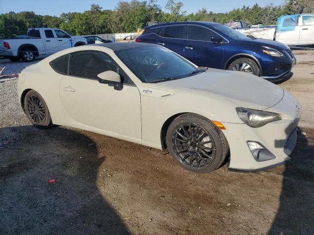 Купе TOYOTA SCION 2016 Бежевий