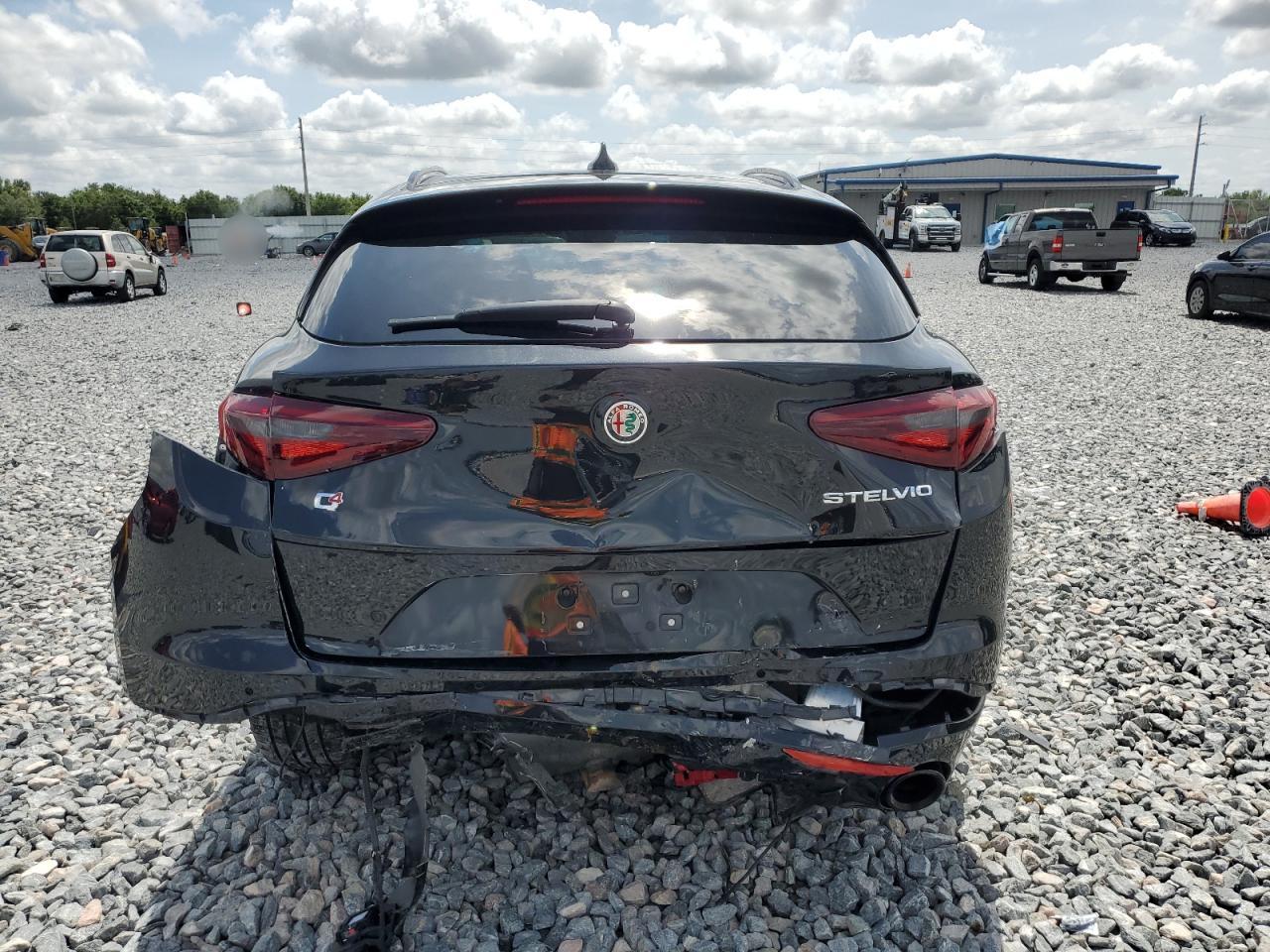 2022 Alfa Romeo Stelvio Ti VIN: ZASPAKBN2N7D24671 Lot: 55690935