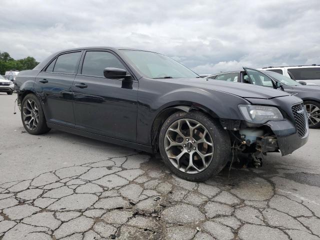 CHRYSLER 300 2018 Czarny