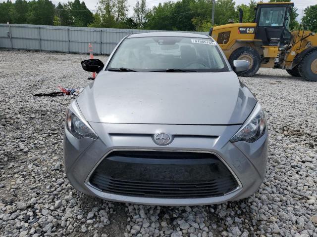  TOYOTA SCION 2016 Silver