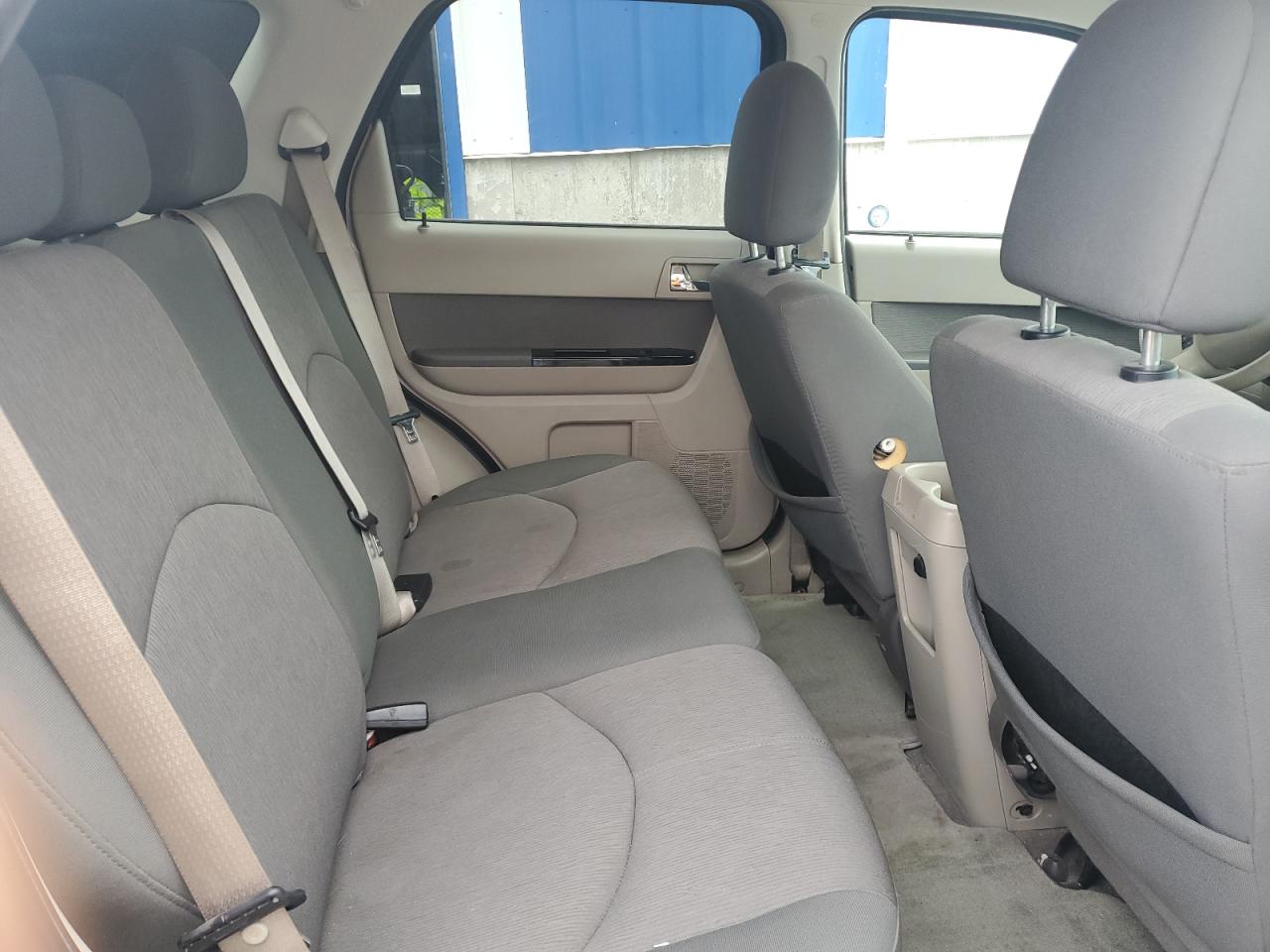 2010 Mazda Tribute S VIN: 4F2CY9GGXAKM00800 Lot: 55945705