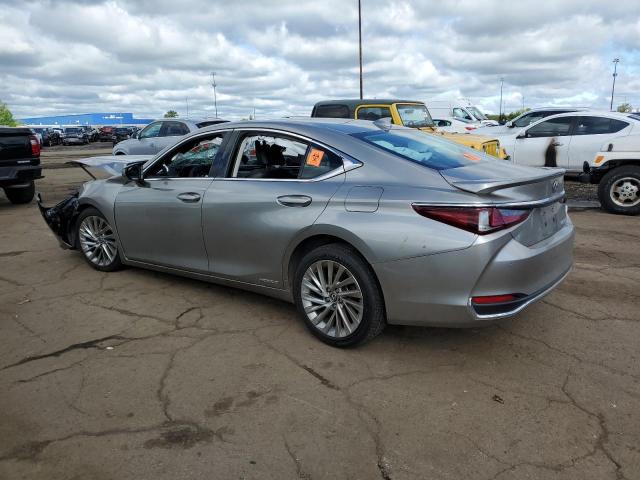  LEXUS ES300 2019 Srebrny