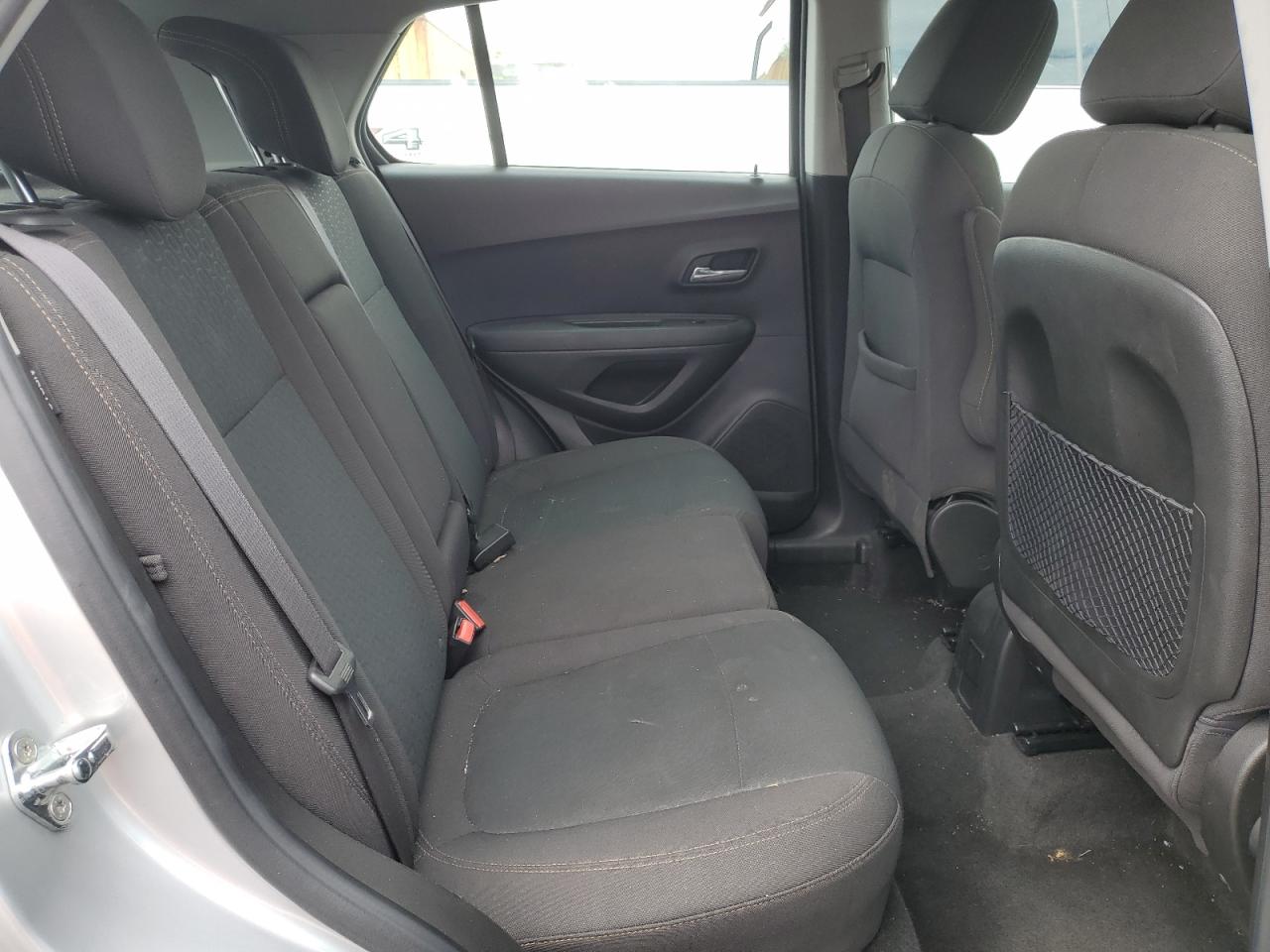 KL7CJNSB6JB608582 CHEVROLET TRAX 2018