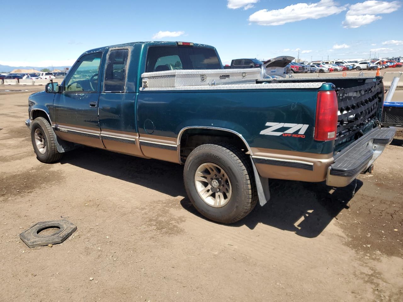 1996 Chevrolet Gmt-400 K1500 VIN: 1GCEK19R9TE186586 Lot: 57350095