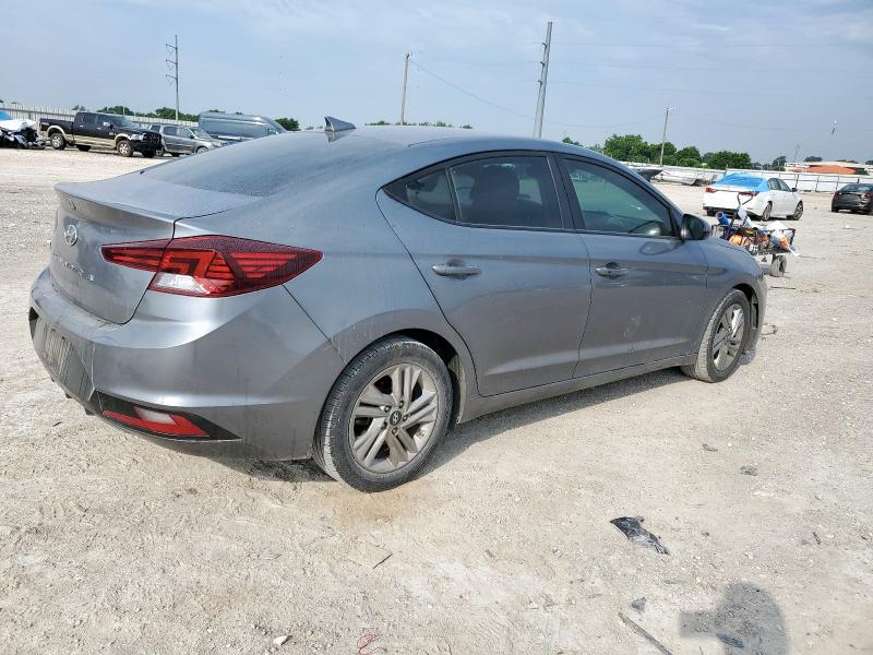  HYUNDAI ELANTRA 2019 Сріблястий