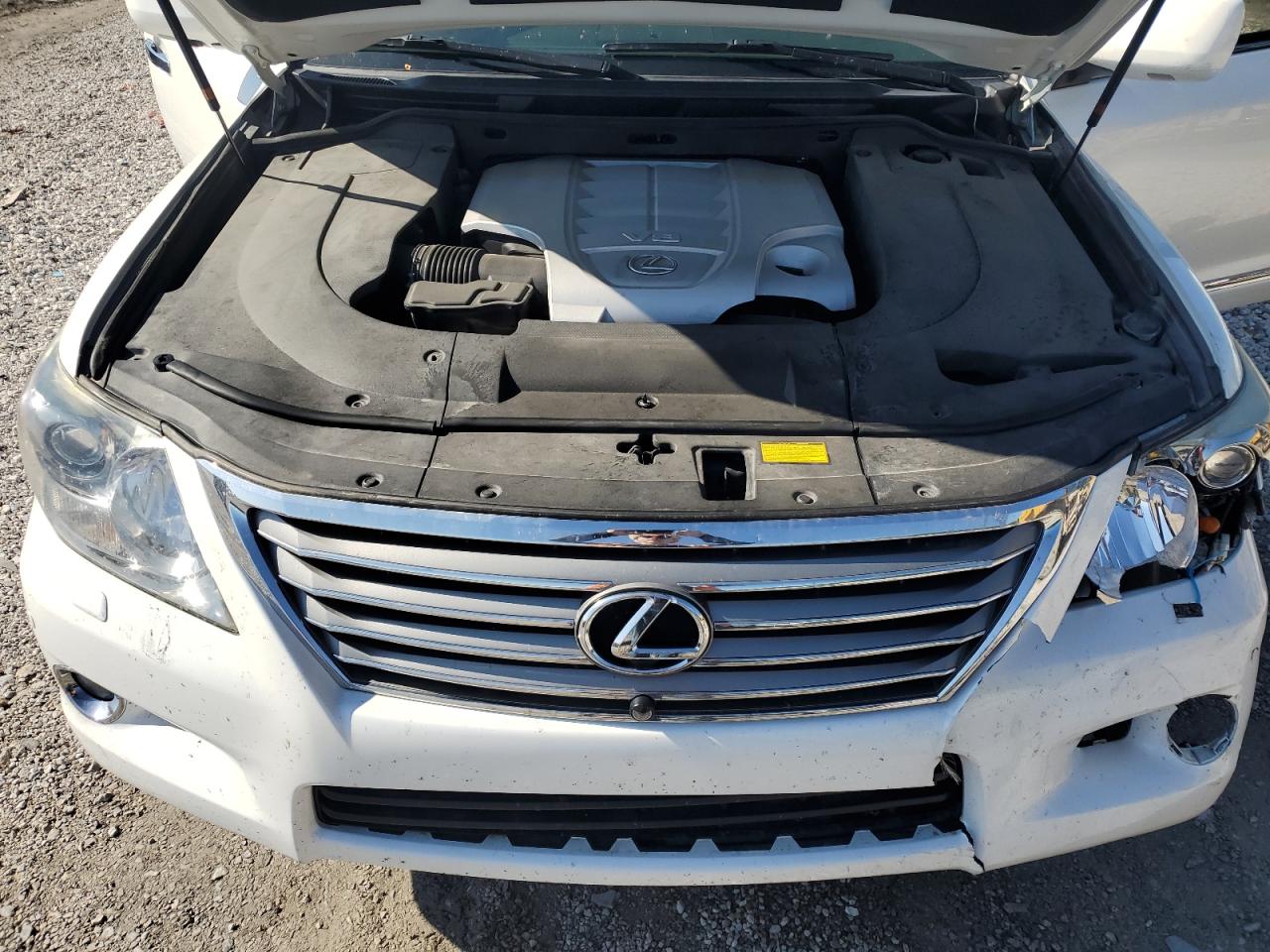 2011 Lexus Lx 570 VIN: JTJHY7AX7B4077618 Lot: 55992375
