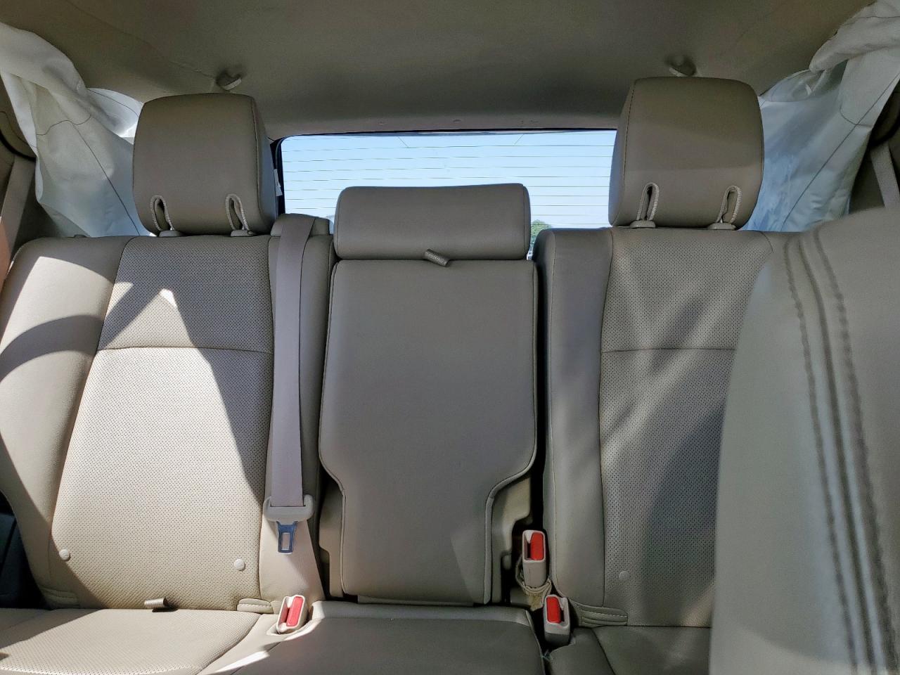 2020 Toyota 4Runner Sr5/Sr5 Premium VIN: JTEBU5JRXL5766697 Lot: 57037265