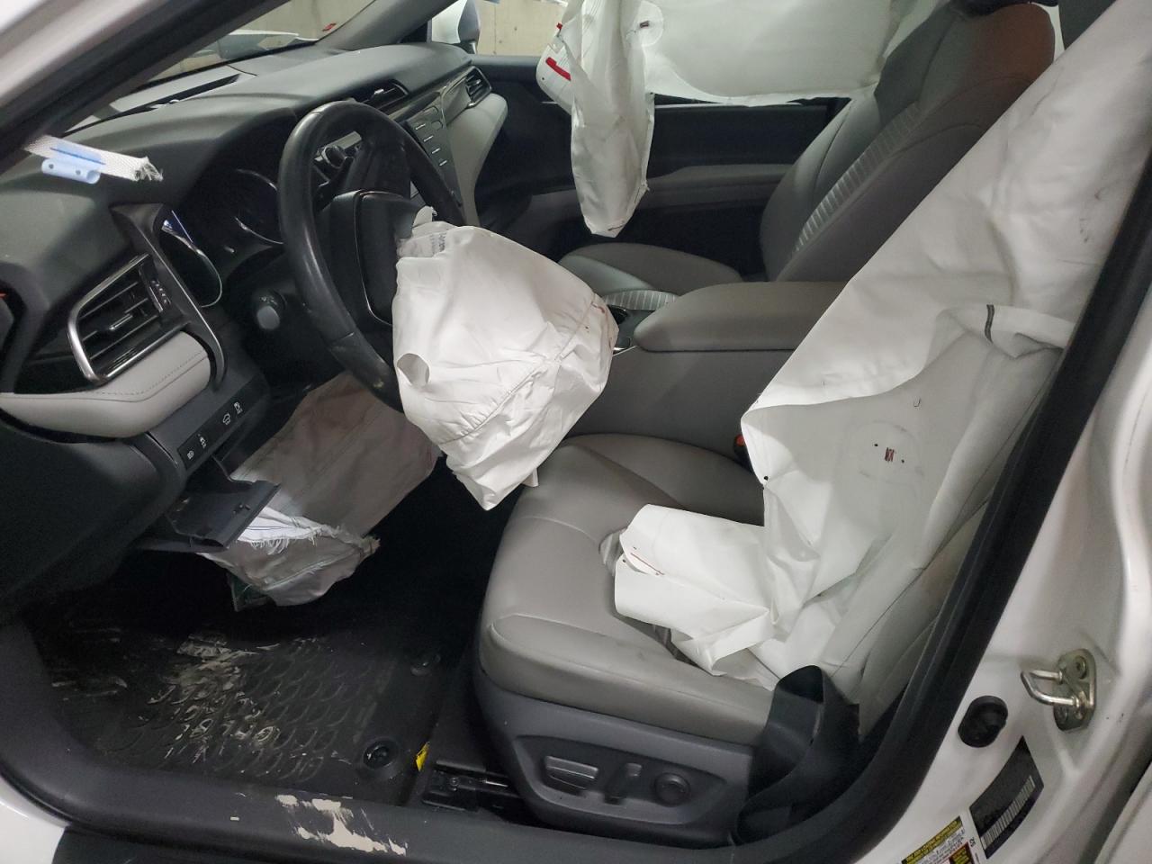 2019 Toyota Camry L VIN: 4T1B11HK3KU820775 Lot: 56760835