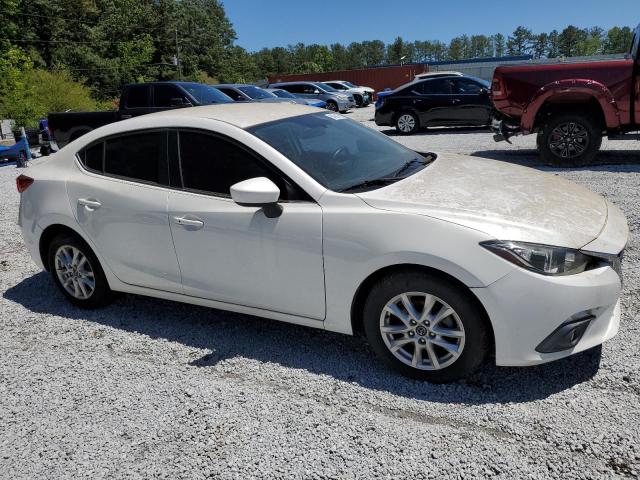 Sedans MAZDA 3 2015 White