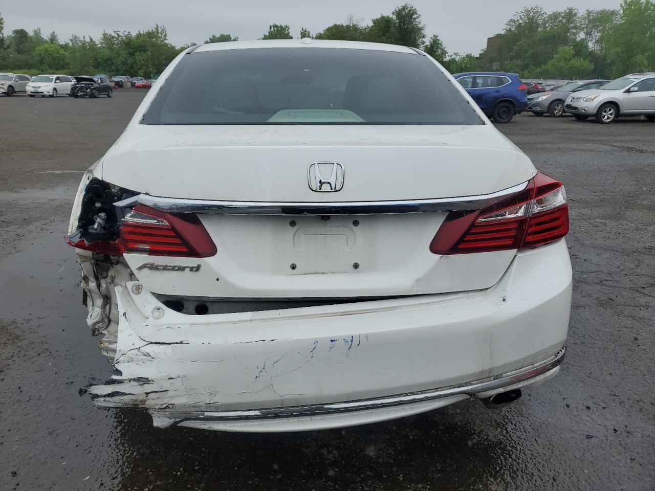 1HGCR2F76HA032400 HONDA ACCORD 2017