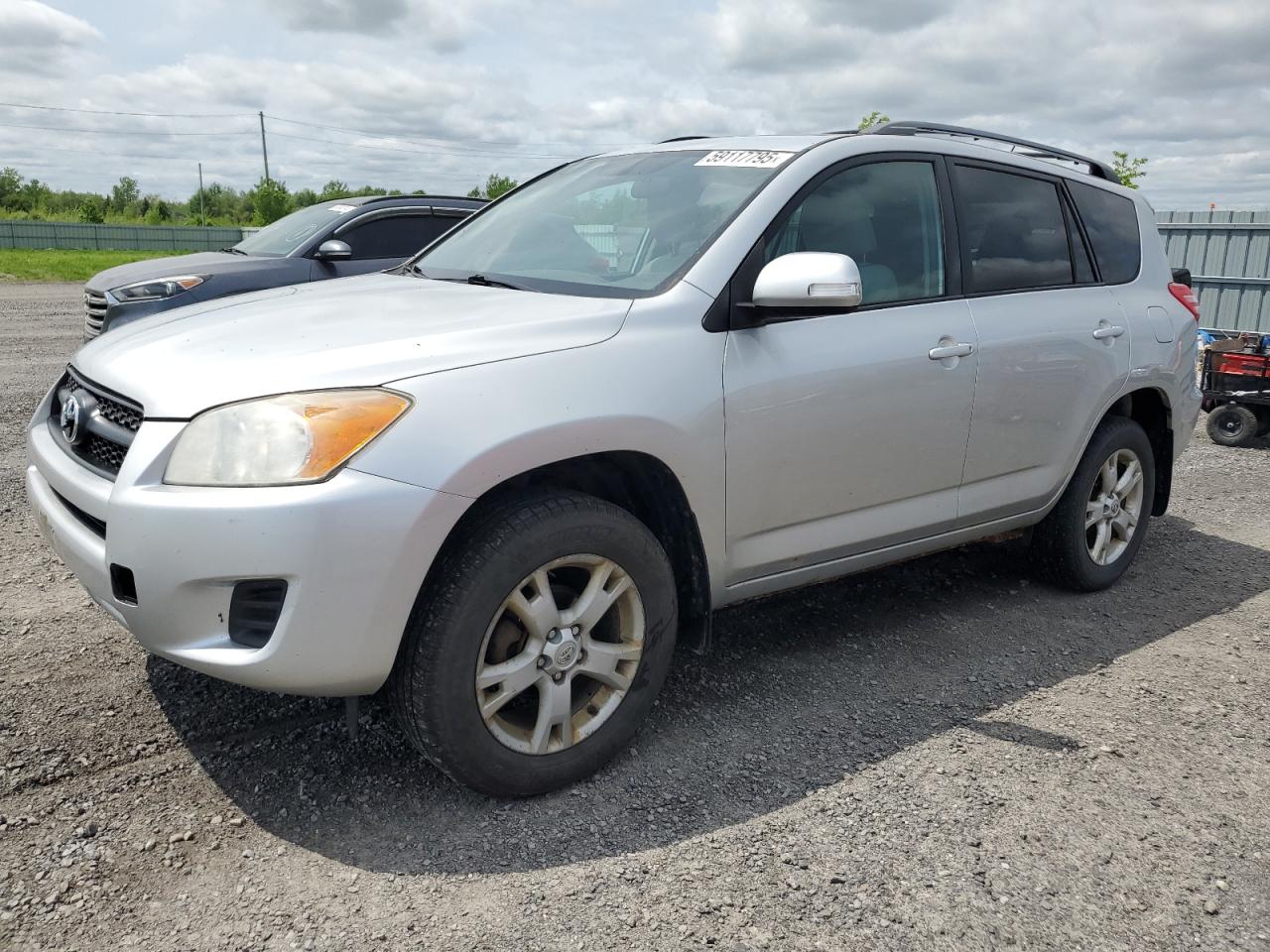 2011 Toyota Rav4 for Sale in Ottawa, ON - Minor Dent/Scratches