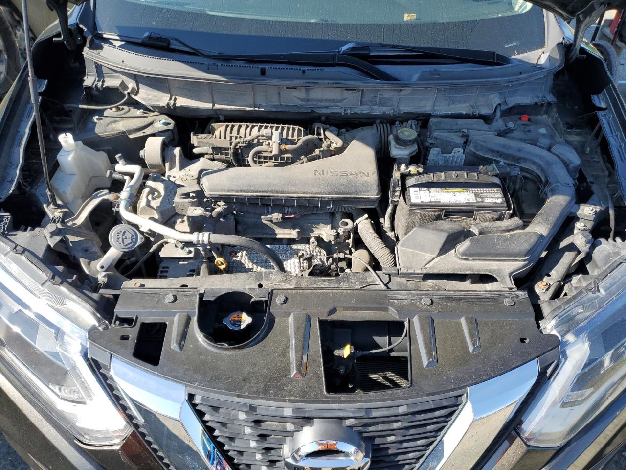 KNMAT2MV5HP519352 NISSAN ROGUE 2017