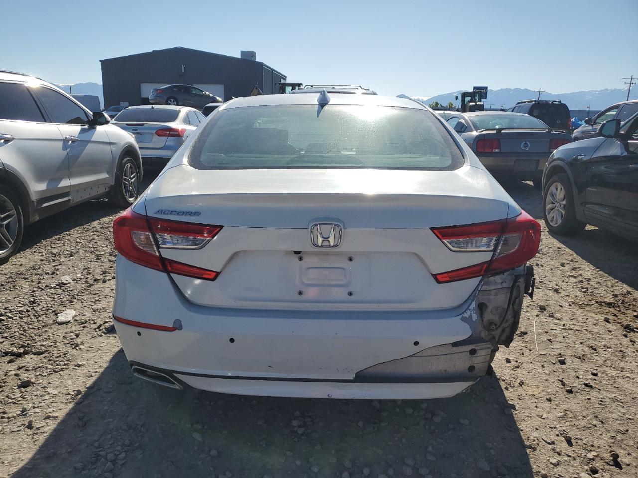 1HGCV1F63JA215174 HONDA ACCORD 2018