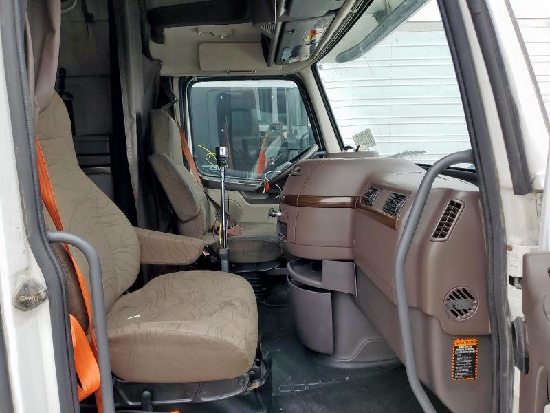 2015 VOLVO VNL SEMI TRUCK