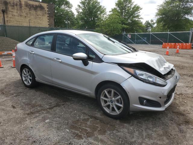  FORD FIESTA 2019 Серебристый