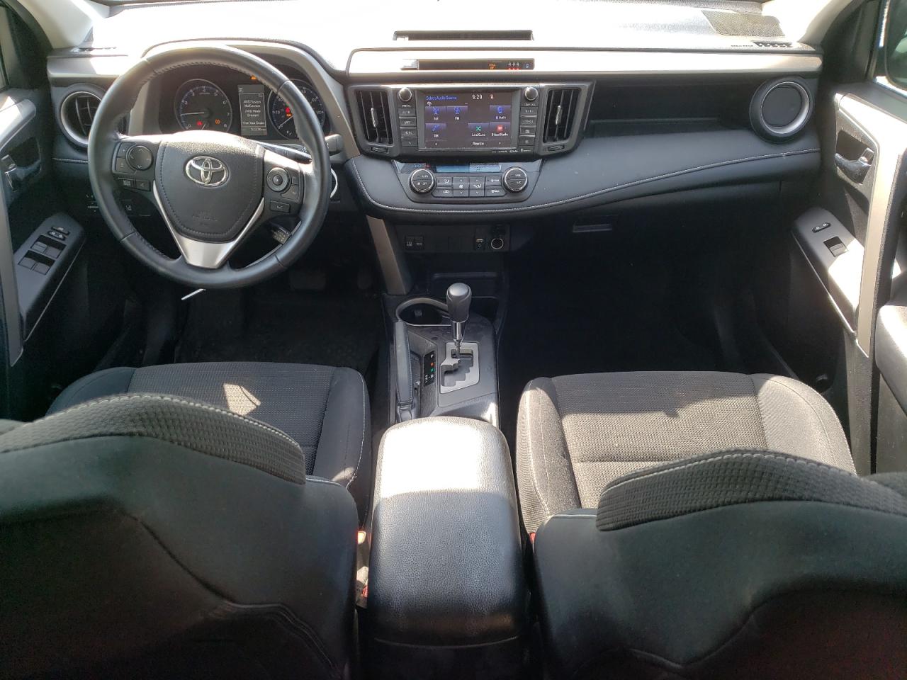 2017 Toyota Rav4 Xle VIN: 2T3RFREV6HW547506 Lot: 56205395
