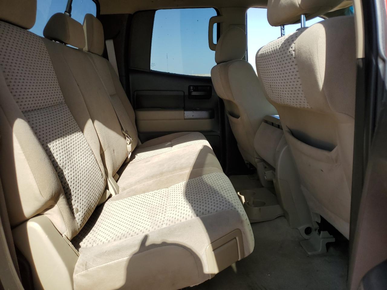 2010 Toyota Tundra Double Cab Sr5 VIN: 5TFRM5F19AX005246 Lot: 57240595