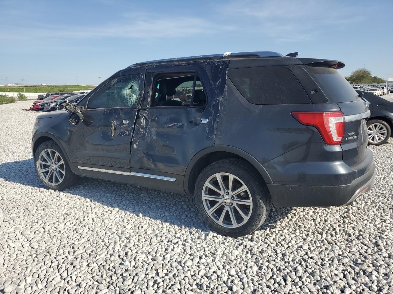 2017 Ford Explorer - Image 2
