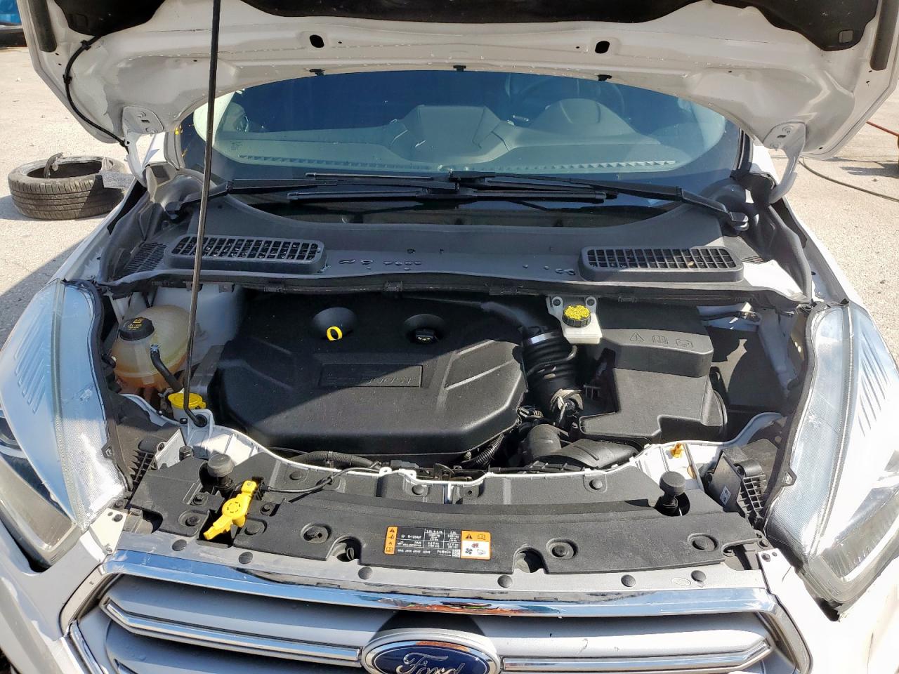 1FMCU9J9XHUD58600 FORD ESCAPE 2017