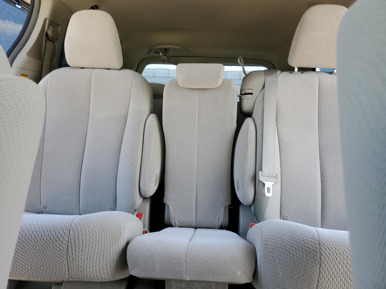 2013 Toyota Sienna Le VIN: 5TDKK3DC7DS345750 Lot: 56458125