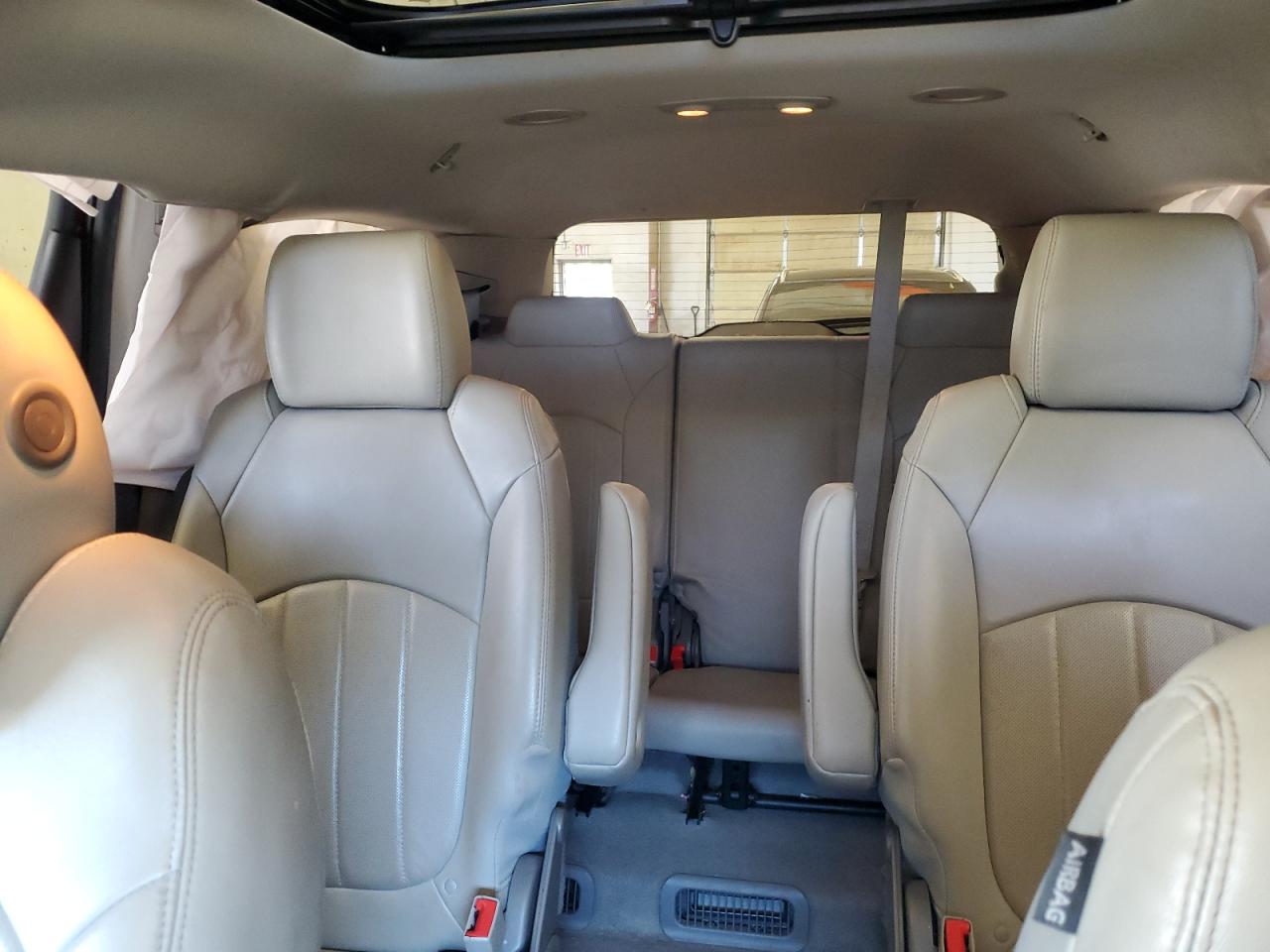 1GNKRJKDXGJ184203 CHEVROLET TRAVERSE 2016