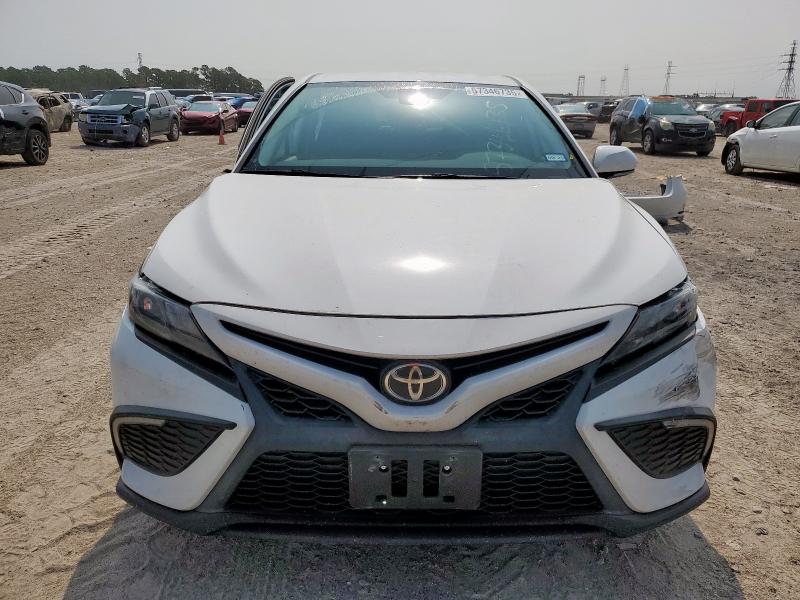  TOYOTA CAMRY 2022 White
