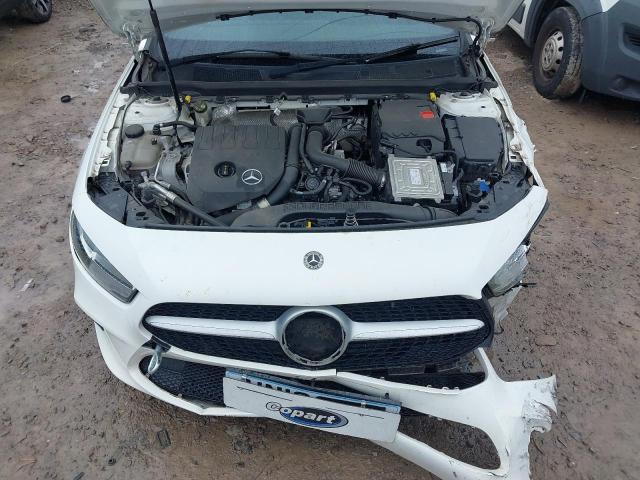 2019 MERCEDES-BENZ A 180 SE 